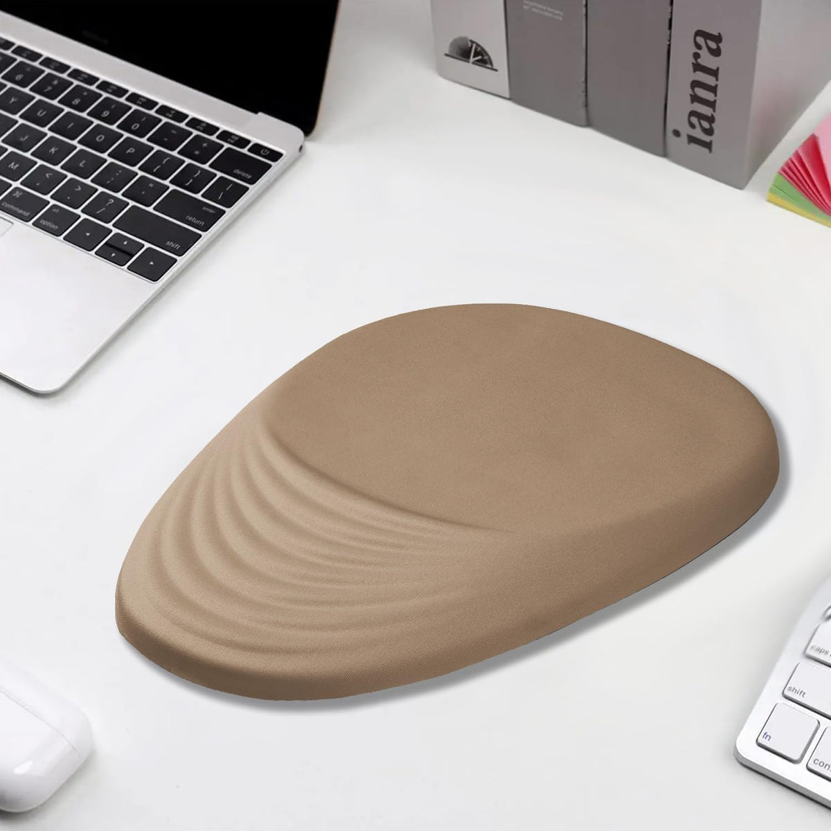Ergonomic Mouse Pad Wrist Support, Mouse Pad with Wrist Rest, Entire Memory Foam & Non-Slip PU Base MousePads with Stepped-Wedge Design for Pain Relief, Desk, Office, Home, Beige