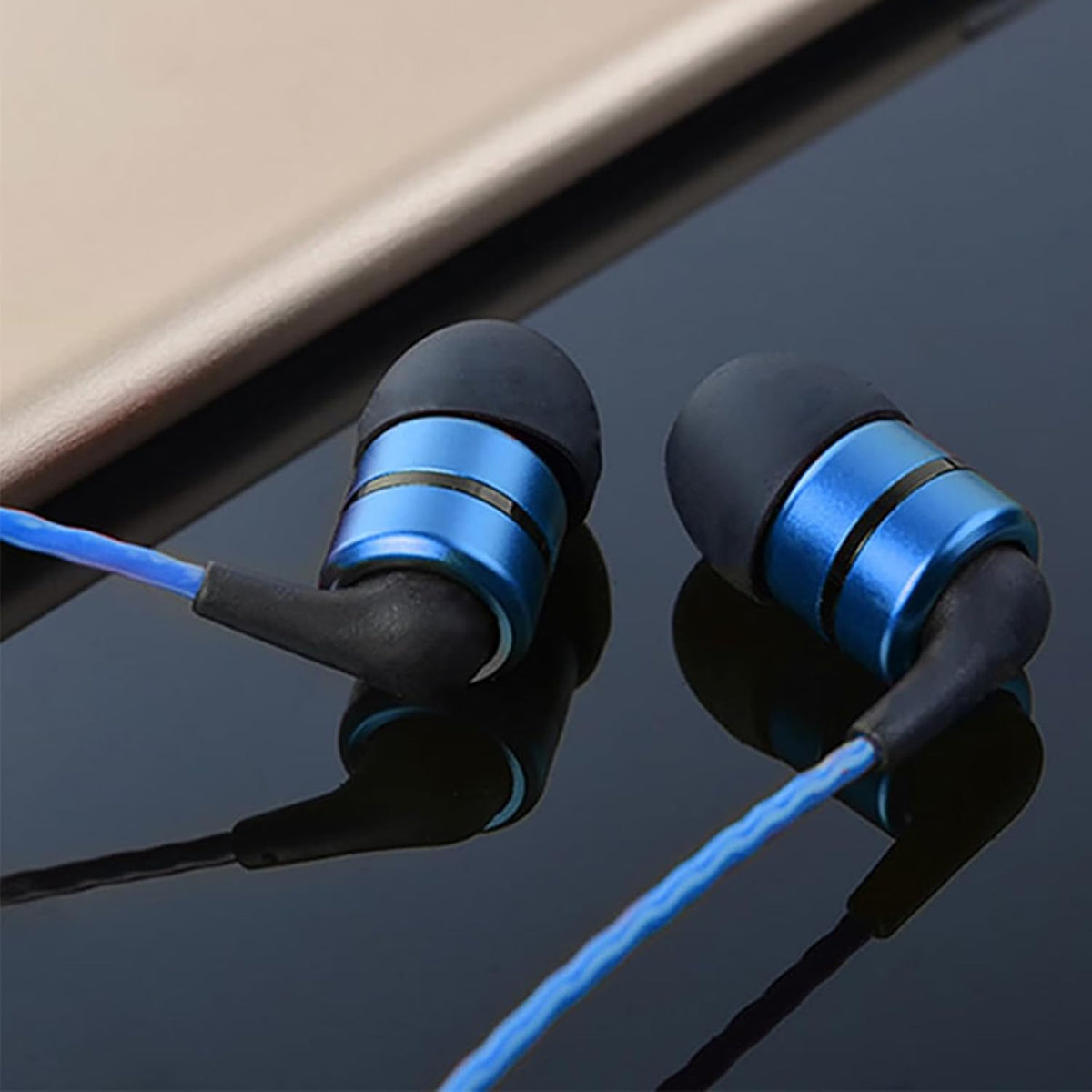 SoundMAGIC E80C Wired Earbuds with Microphone HiFi Stereo Audiophile Earphones Noise Isolating in Ear Headphones Comfortable Fit Super Bass Blue