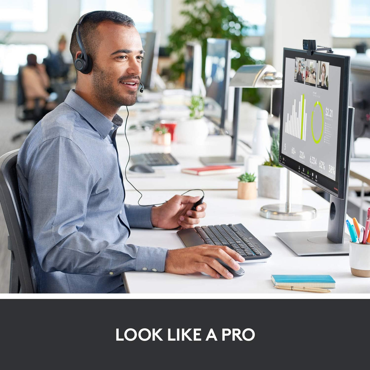 Logitech C920S HD Pro Webcam, Full HD 1080p/30fps Video Calling, Clear Stereo Audio, Light Correction, Privacy Shutter, Works with Skype, Zoom, FaceTime, Hangouts, PC/Mac/Laptop/Tablet/XBox - Black