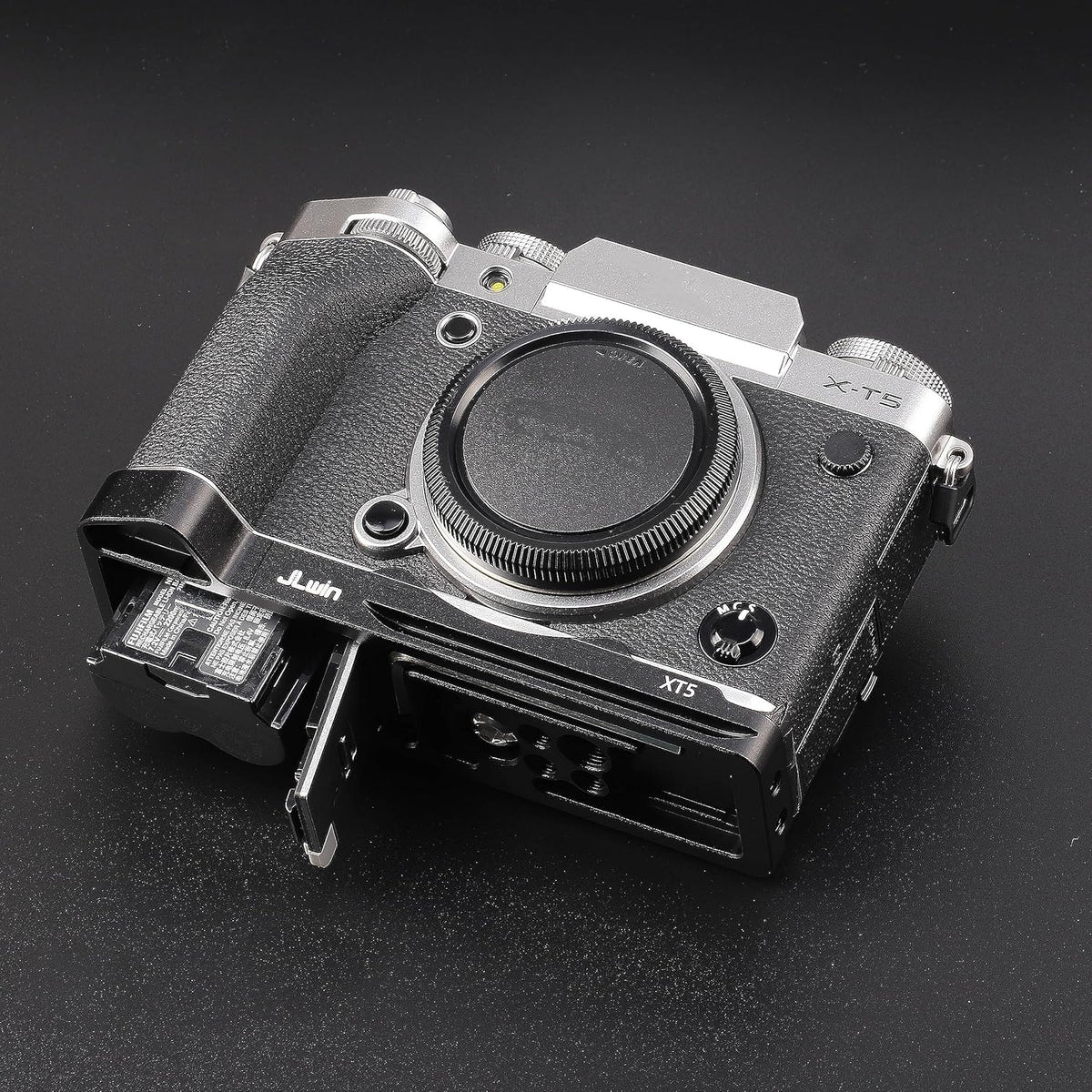 FocusFoto X-T5 Quick Release Baseplate QR Plate Mount for Fujifilm Fuji Mirrorless Camera, Compatible with Arca-Swiss